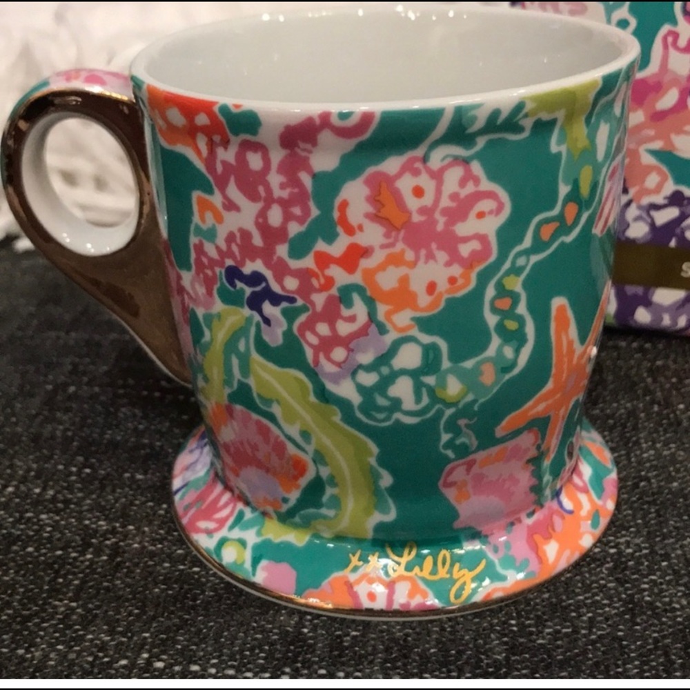 Lilly Pulitzer Shell Search GWP Mugs
